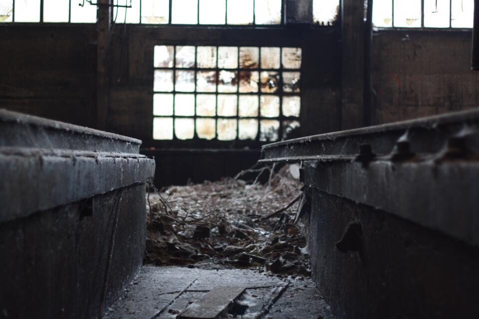 Halle industrielle sous verrière